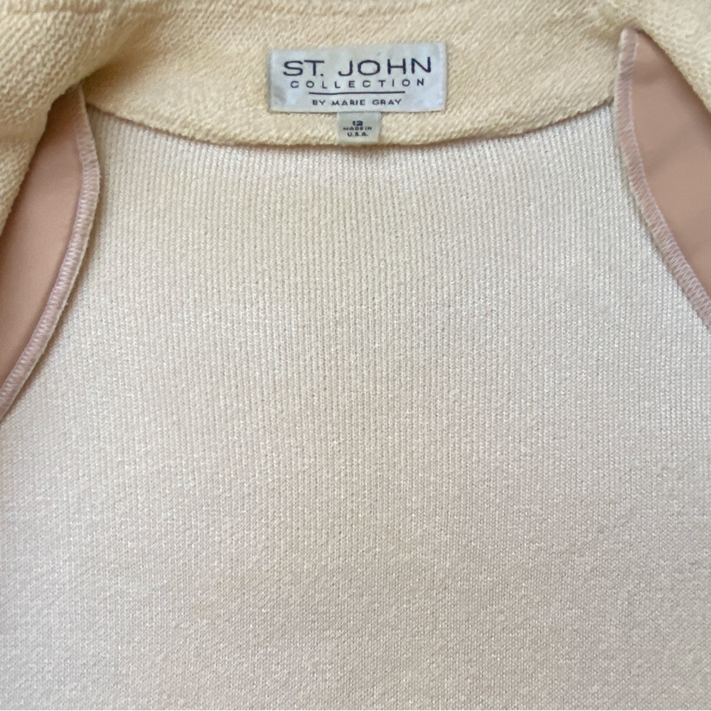 St John Collection Knit Yellow 3/4 Sleeve Blazer Zipper Closure Size 12 - Picture 9 of 12